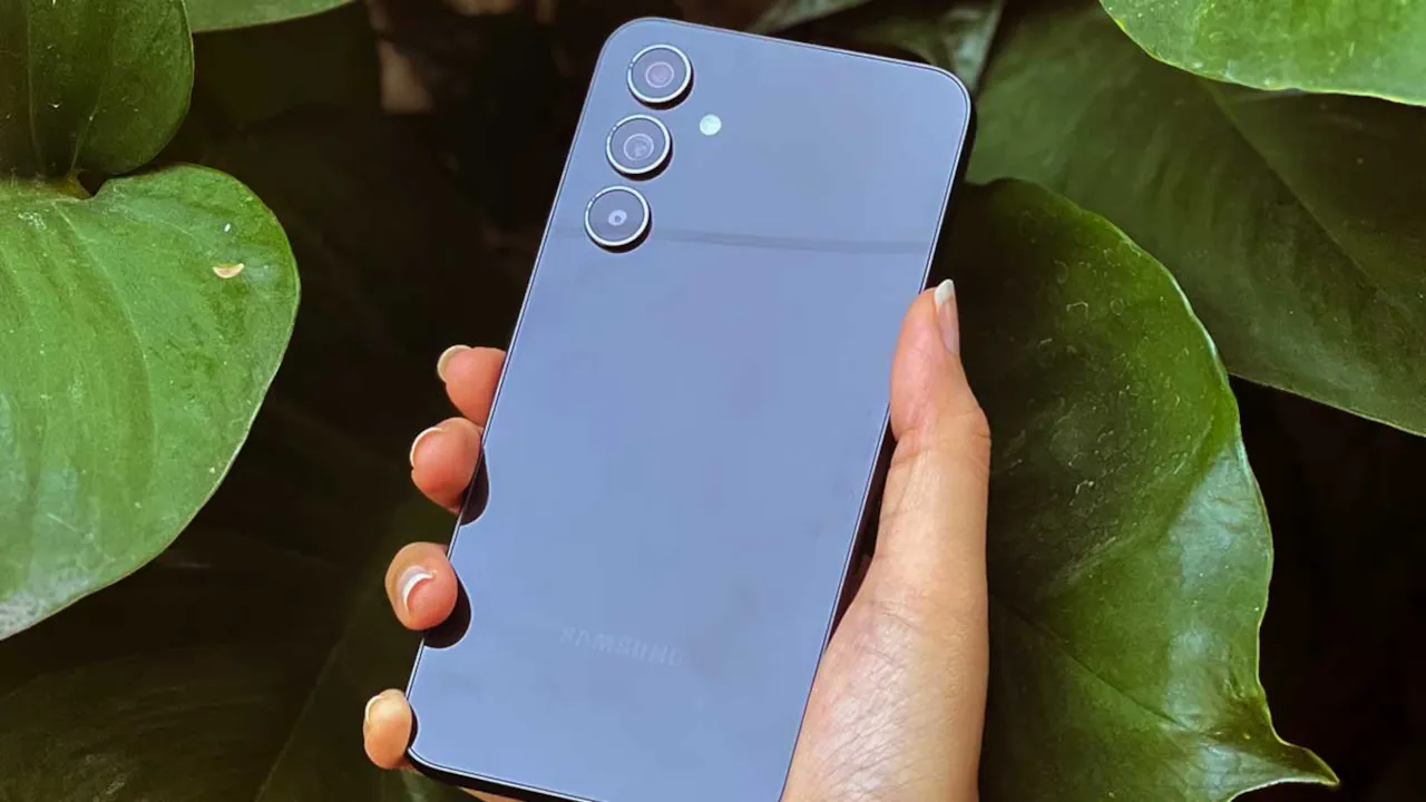 Galaxy A54: обновление ПО (март 2025, Европа)