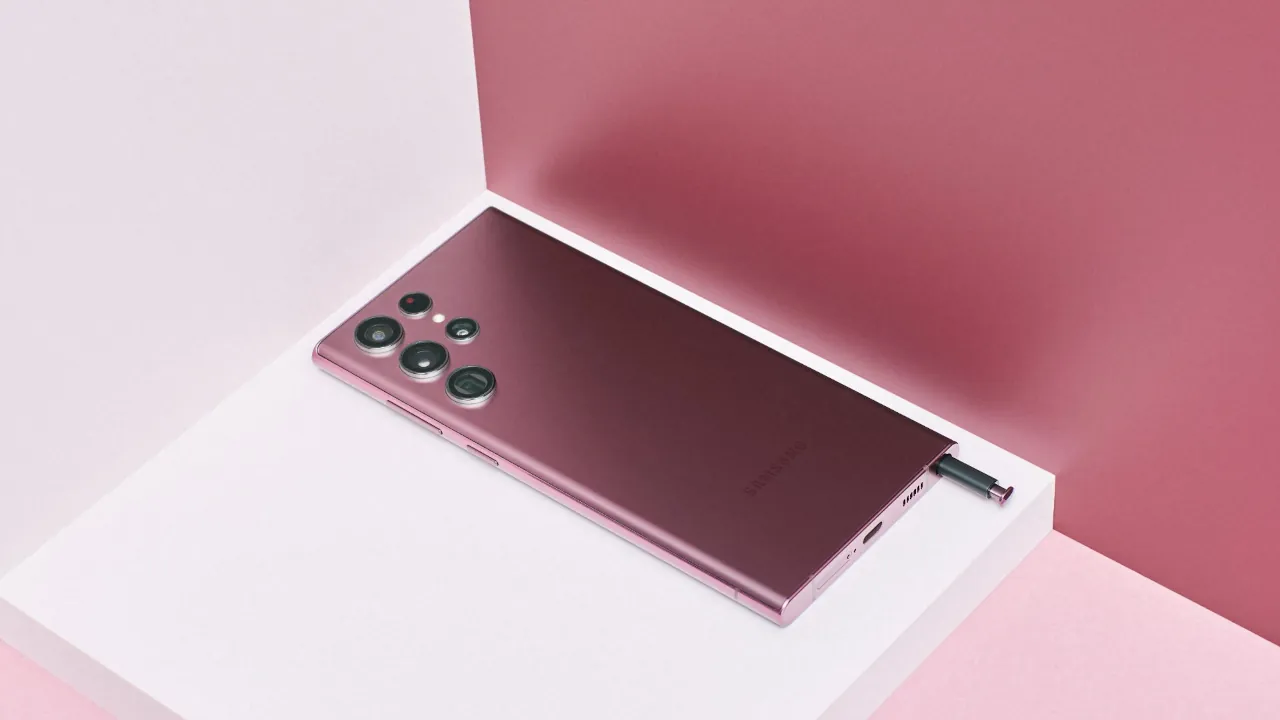 Samsung выпустит One UI 7 для серии Galaxy S22 в апреле