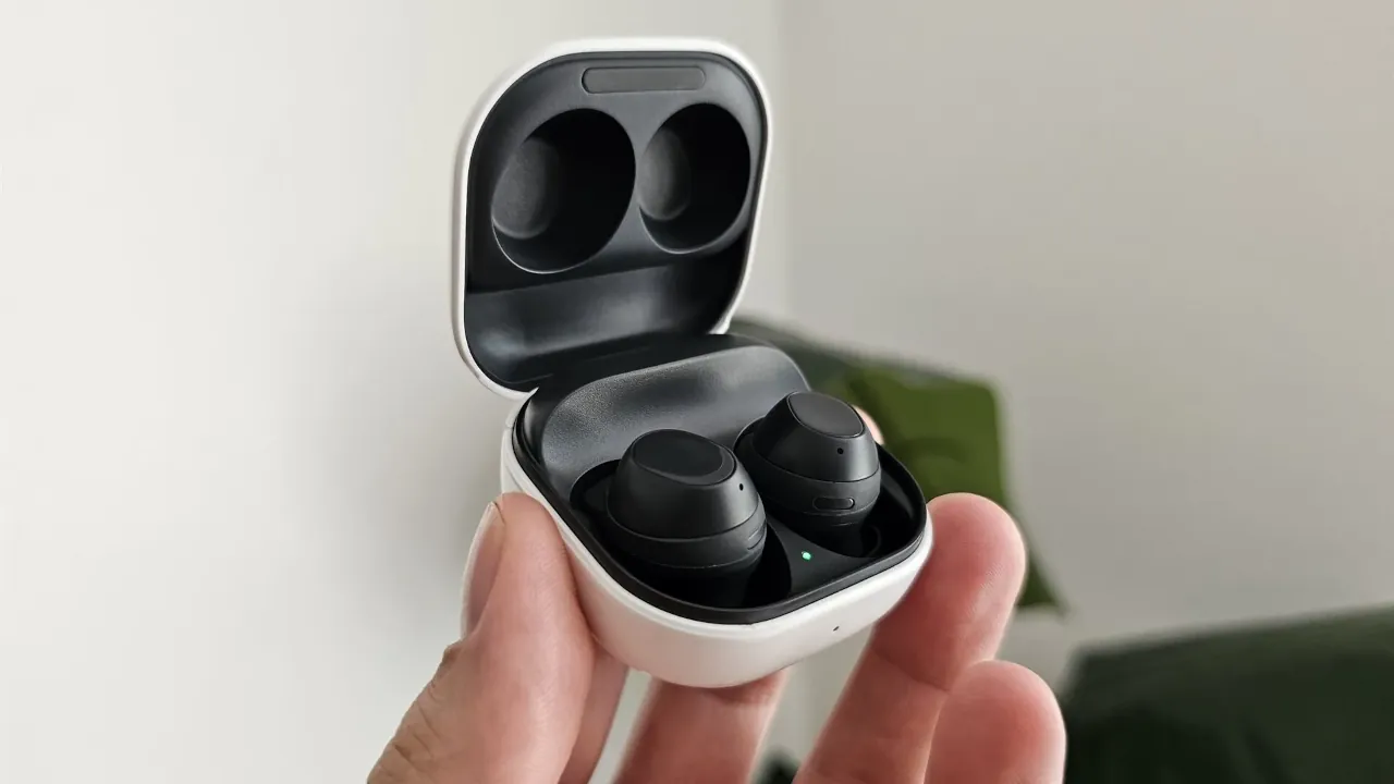 Samsung готовит Galaxy Buds FE 2: первые подробности