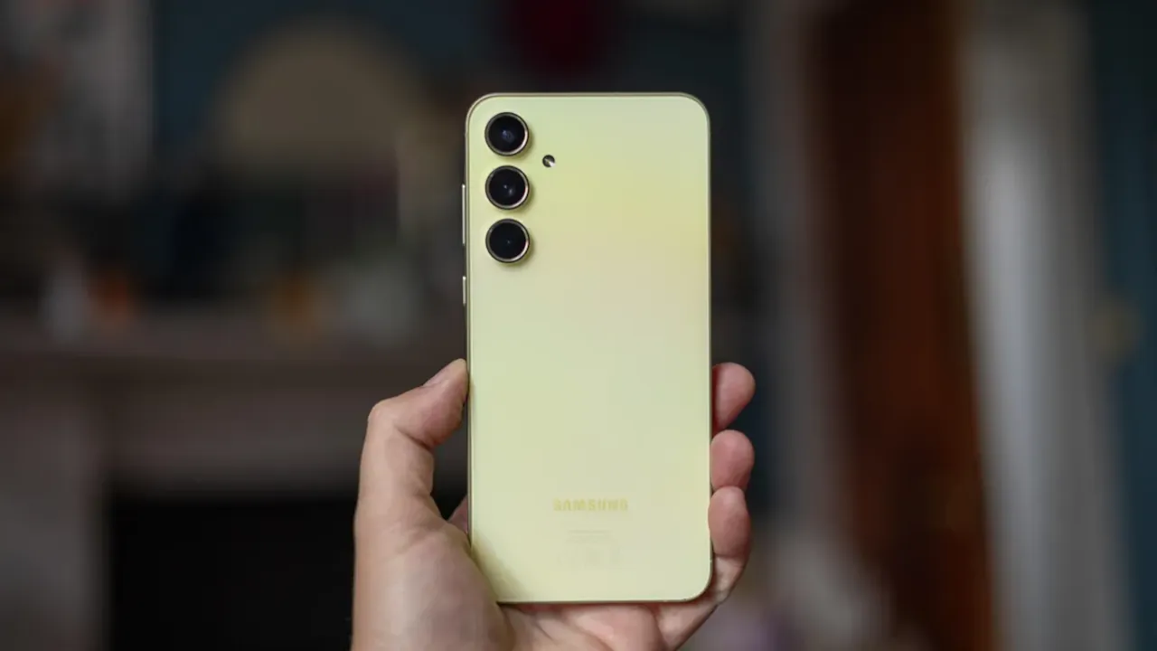 Galaxy A55: обновление ПО (апрель 2025, Индия)