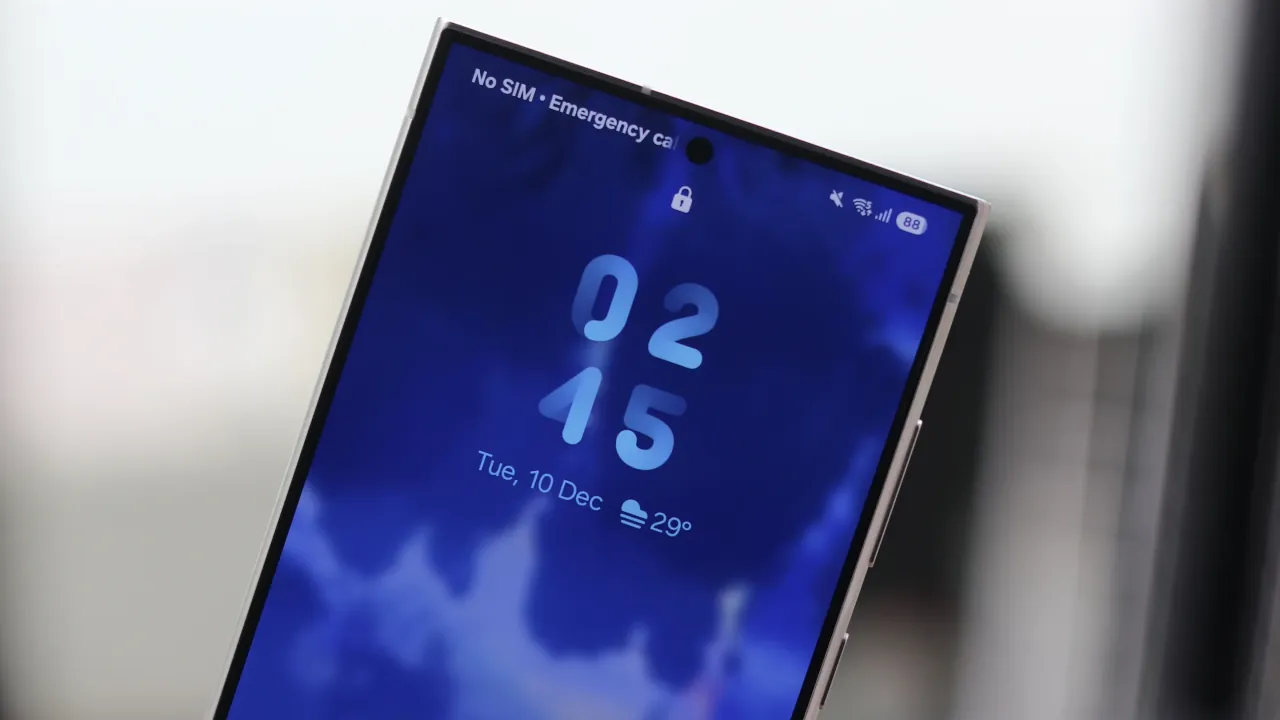 Сбой при загрузке One UI 7: пользователи Samsung жалуются