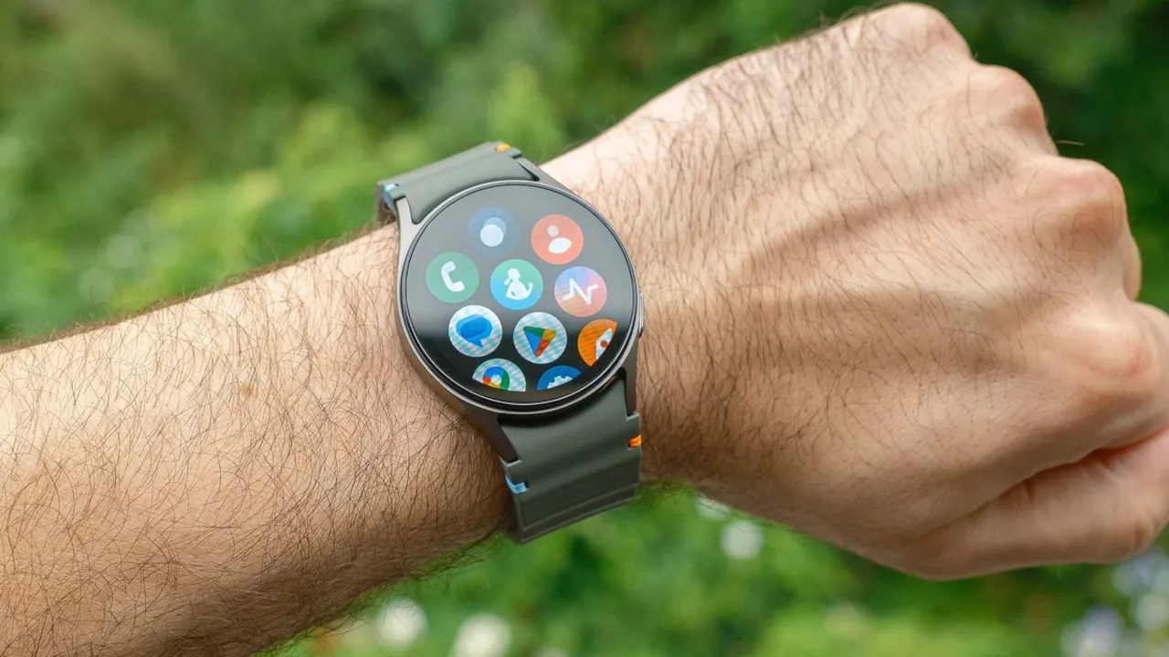 Galaxy Watch 7: обновление ПО (март 2025, Европа)
