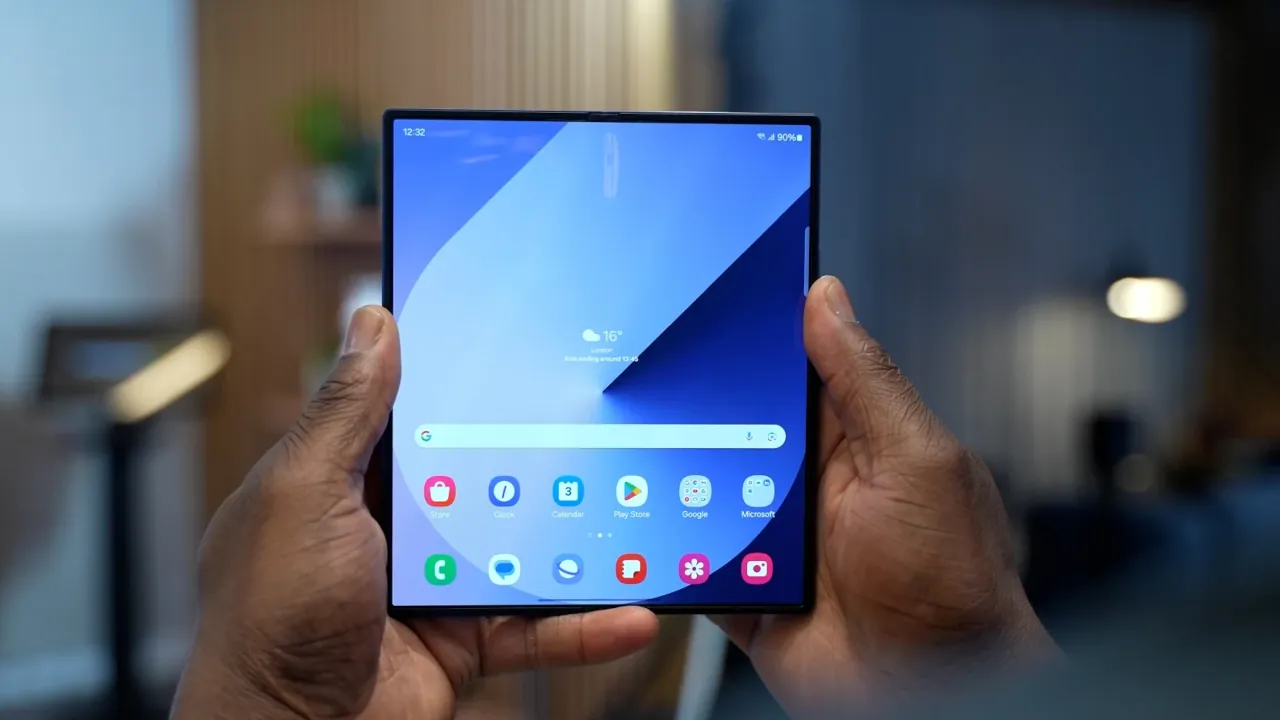 Galaxy Z Fold 7: One UI 8.0 (Android 16) и Snapdragon 8 Elite