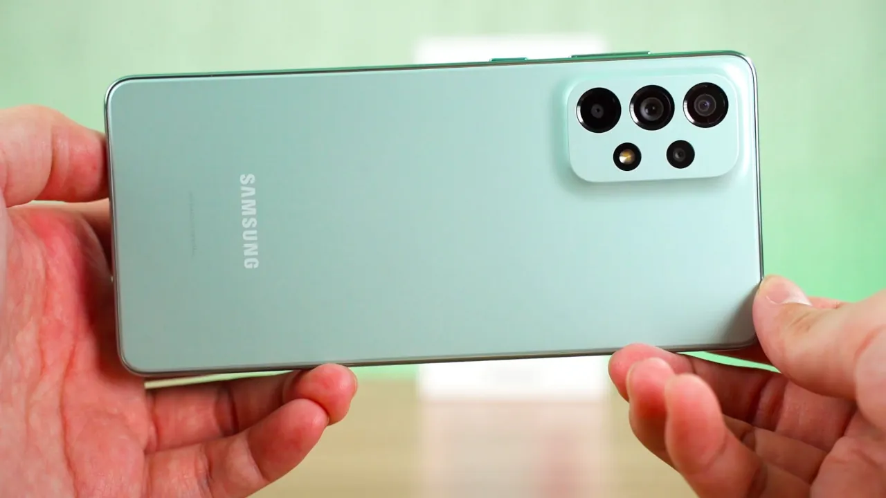 Samsung Galaxy A73: обновление ПО (One UI 7, Индия)