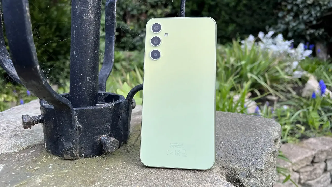 Samsung Galaxy A34: обновление ПО (One UI 7, Android 15)