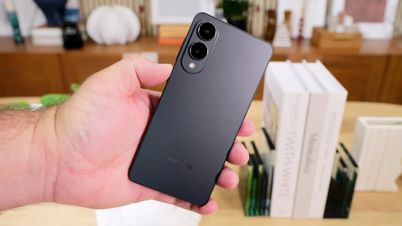 Samsung Galaxy S25 Edge: обновление ПО (июнь 2025)