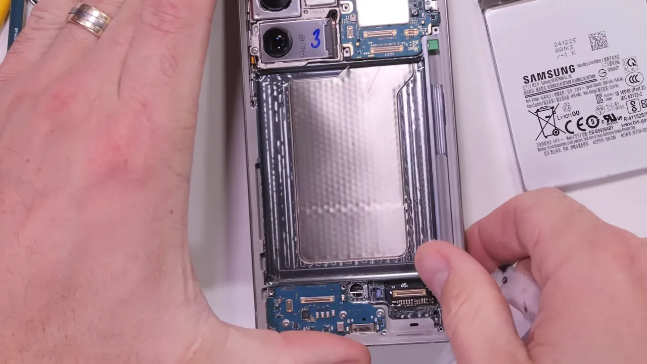 Samsung Galaxy S25 Ultra Vapor Chamber