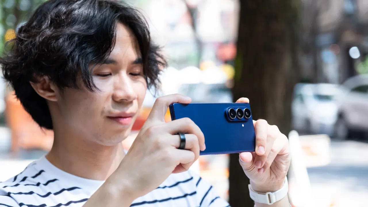 Galaxy Z Fold 7: новый символ статуса среди мужчин в Корее